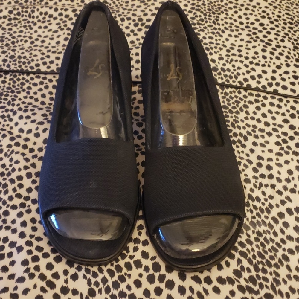 11W LifeStride Black Open Toe Heels